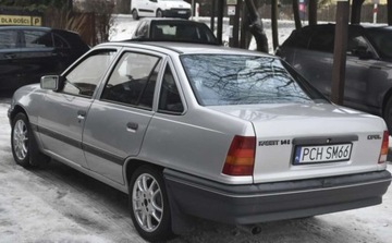 Opel Kadett E Sedan 1.4 i 60KM 1991 Opel Kadett Opel Kadett 1.4 GL 1.4 Benzyna 60KM, zdjęcie 4