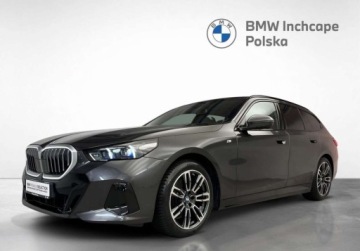BMW Seria 5 G90-91 2025 BMW Seria 5 520i M Pakiet, Iconic Glow, Faktura, Gwarancja, Bezwypadkowy
