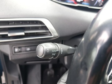 Peugeot 3008 II Crossover Facelifting  1.5 BlueHDi 130KM 2022 Peugeot 3008 1.5 BlueHDi Allure S&amp;S II (2016-) Peu, zdjęcie 28