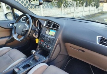 DS 4 I 2014 Citroen DS4 Citroen DS4 2.0 BlueHDi SoChic SampS 2.0 Diesel 150KM, zdjęcie 15