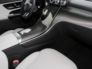 Mercedes GLC C254/X254 2025 MERCEDES-BENZ GLC 200 d 4-Matic AMG Line 2.0 (163KM) 2025, zdjęcie 9