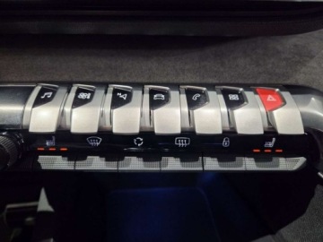 Peugeot 3008 II Crossover Facelifting  1.2 PureTech 130KM 2022 Peugeot 3008 1.2 PureTech GT EAT8 130KM SalonPL Gwarancja Dealer 1.2 130KM, zdjęcie 21