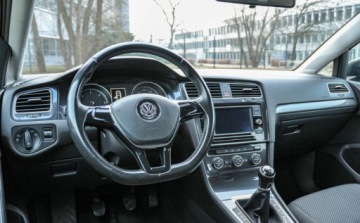 Volkswagen Golf VII Hatchback 3d Facelifting 1.6 TDI-CR DPF BMT 115KM 2017 Volkswagen Golf Lift 2017 r. 126 tys. km 1.6 Diesel 115KM, zdjęcie 8