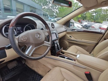 Mercedes Klasa GL X164 Off-roader Facelifting 500 388KM 2011 MERCEDES GL550, 4Matic, 7 Miejsc,Bogate wyposażenie, Przebieg 182637 km, zdjęcie 6