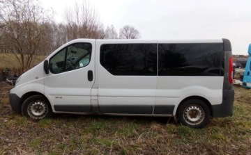 Renault Trafic II Furgon 2.0 dCi 115KM 2010 Renault Trafic Renault Trafic Passenger FAP L2H1 Expression 2.0 Diesel, zdjęcie 1