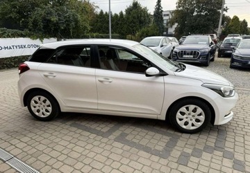 Hyundai i20 II Hatchback 5d 1.2 75KM 2015 Hyundai i20 1,2 75KM Klimatyzacja 1.2 Benzyna 75KM, zdjęcie 4