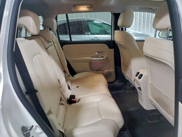 Mercedes GLB 2021 Mercedes-Benz GLB 250 4Matic 2021 2.0L 2.0 Benzyna 221KM, zdjęcie 10
