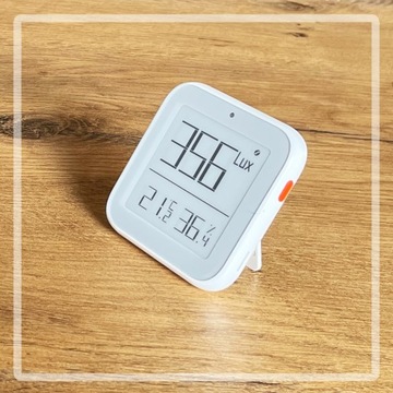 Датчик температуры света и влажности TUYA ZIGBEE