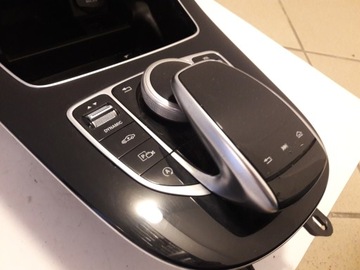Mercedes E W213 Центральная консольная туннельная панель