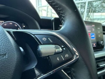 Skoda Kamiq Crossover 1.5 TSI 150KM 2022 Skoda Kamiq 1.5TSI 150KM STYLEKameraElek. Klapa NiskiPrzebieg ASO SalonPL, zdjęcie 17