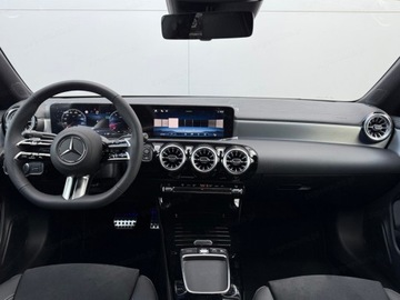 Mercedes CLA C118/X118 Coupe Facelifting 1.3 200 163KM 2025 MERCEDES-BENZ CLA 200 AMG Line Sedan 1.3 (163KM) 2025, zdjęcie 8