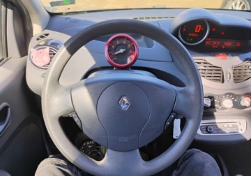 Renault Twingo II Hatchback 3d 1.2 16v 75KM 2012 Renault Twingo 2012r, 1.2. Benzyna. KABRIOLET. Delikatnie uszkodzony tyl., zdjęcie 11
