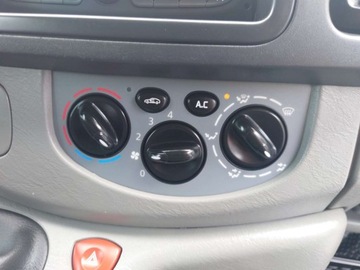 Opel Vivaro A Combi L1 2.0 CDTI 115KM 2013 Opel Vivaro Opel Vivaro 2.0 CDTI L2H1 Life Cosmo 2.0 Diesel 114KM, zdjęcie 14