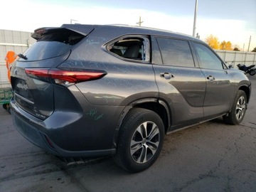 Toyota Highlander III 2022 Toyota Highlander XLE 2022 3.5l 3.5 Benzyna 295KM, zdjęcie 3