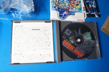 ИГРА BRAVE SAGA PSX Sony Playstation ЗАРЯДНАЯ КОРОБКА + фигурка