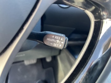 Toyota C-HR I Crossover Facelifting 1.8 Hybrid 122KM 2023 Toyota C-HR 1.8 Hybrid GPF Comfort, zdjęcie 24