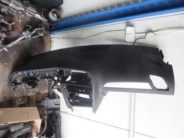 DESKA ROZDZIELCZA KOKPIT AUDI A4 B8 EUROPA (X)