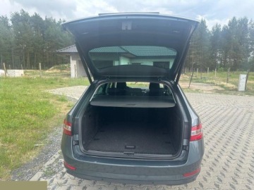 Skoda Superb III Kombi Facelifting 2.0 TDI SCR 200KM 2021 Skoda Superb 2.0 TDI DSG Ambition 200KM 2021r Przestronny i komfortowy!, zdjęcie 18