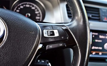 Volkswagen Golf VII Hatchback 3d 2.0 TDI-CR DPF 150KM 2014 Volkswagen Golf 2.0 TDI Highline Ksenon Radar Nawigacja, zdjęcie 15