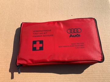 APTECZKA SAMOCHODOWA AUDI A4 B6 B7 8E0860281 ORYGINAŁ
