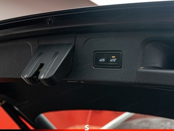 Volkswagen Passat B8 Variant 2.0 TDI BlueMotion SCR 190KM 2017 Od ręki - VOLKSWAGEN Passat 2.0 TDI Highline Combi 190KM 2017, zdjęcie 27