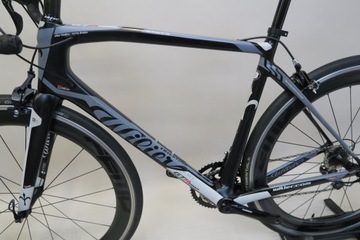 Шоссейный велосипед Wilier GTR с высоким конусом FFWD Ultegra