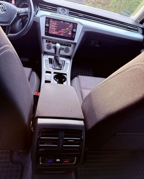 Volkswagen Passat B8 Variant 2.0 TDI BlueMotion SCR 150KM 2018 Volkswagen Passat Volkswagen Passat 2.0 TDI BMT SCR Comfortline DSG7 2.0, zdjęcie 21