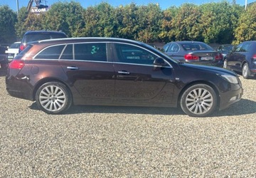 Opel Insignia I Sports Tourer 2.0 CDTI BiTurbo ECOTEC 195KM 2013 Opel Insignia BiTurbo 4x4 2.0 Diesel 196KM, zdjęcie 2