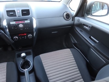 Fiat Sedici 1.6 16v 120KM 2011 Fiat Sedici 1.6, Klima, Klimatronic, Parktronic, zdjęcie 7