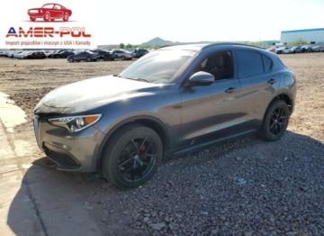 Alfa Romeo Stelvio SUV 2.0 Turbo 280KM 2018 Alfa Romeo Stelvio Ti Sport 2018 2.0l 2.0 Benzyna 280KM