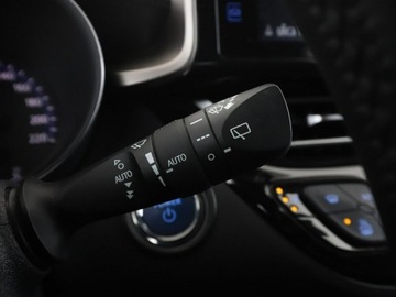 Toyota C-HR I Crossover 1.8 Hybrid 122KM 2018 Toyota C-HR GRATIS! Pakiet Serwisowy o wartości, zdjęcie 31