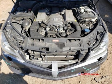 Mercedes Klasa C W204 2012 Mercedes-Benz Klasa C 2012 r., 6,2 L C 63 AMG 6.2 Benzyna 451KM, zdjęcie 10