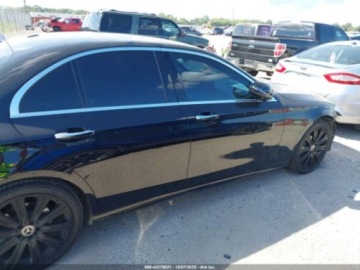 Mercedes Klasa E W213 2021 Mercedes-Benz Klasa E 350 2021 2.0 Benzyna 255KM, zdjęcie 6