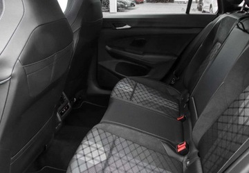 Volkswagen Golf VIII Variant 1.5 eTSI 150KM 2024 Volkswagen Golf 1.5 TSI 150KM R-Line DSG HarmanKardon IQ Light Podgrzewane, zdjęcie 2