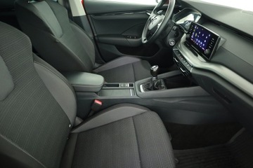 Skoda Octavia IV Liftback 2.0 TDI 150KM 2022 Skoda Octavia 2.0 TDI, Salon Polska, zdjęcie 6