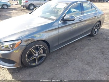 Mercedes Klasa C W205 2017 Mercedes-Benz Klasa C 2017 Mercedes-Benz C-Class C 300 4MATIC Sedan Luxury, zdjęcie 1