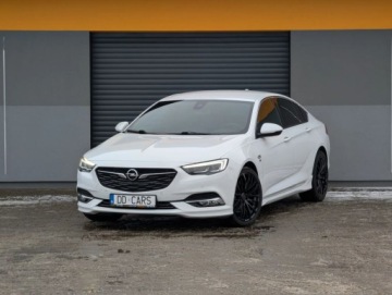 Opel Insignia II Grand Sport 2.0 Turbo 260KM 2017 Opel Insignia OPC Line 4x4 Navi Kamera Podgrzewane fotele Serwis Gwarancja