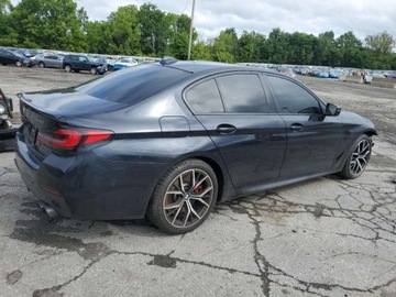 BMW Seria 5 G30-G31 2022 BMW Seria 5 540xi 2022 3.0l 3.0 Benzyna 335KM, zdjęcie 3