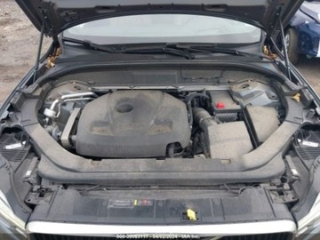 Volvo XC60 II Crossover T5 250KM 2018 Volvo XC 60 2018 Volvo XC60 T5 AWD Momentum 2.0 Benzyna 250KM, zdjęcie 8