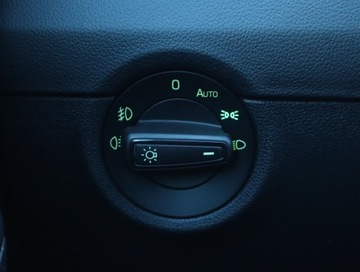 Skoda Octavia III Kombi Facelifting 1.6 TDI 115KM 2018 Skoda Octavia 1.6 TDI, Navi, Klima, Klimatronic, zdjęcie 21