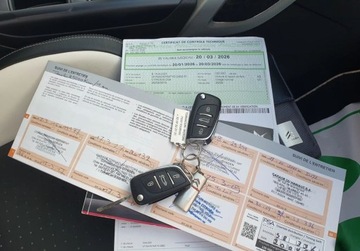 DS 4 I Hatchback Facelifting 2015 (Citroen) 1.2 PureTech 131KM 2015 Citroen DS4 Bezwypadkowy Masaze Nawigacja GetHelp 1.2 Benzyna, zdjęcie 1