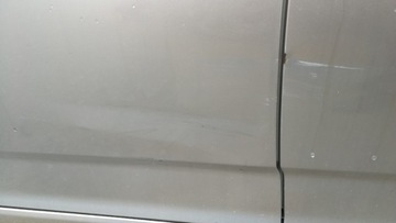 DVEŘE LEVÉ PŘEDNÍ 1C0 TOYOTA COROLLA VERSO 04-09