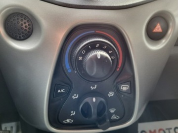 Toyota Aygo II Hatchback 5d 1.0 VVT-i 69KM 2016 Toyota Aygo 1.0 70 KM Org Przebieg Ładny Stan, zdjęcie 27