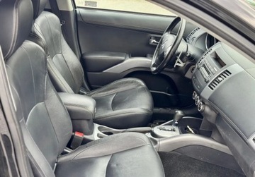 Mitsubishi Outlander II 2.4 MIVEC 170KM 2010 Mitsubishi Outlander 2.4 benzyna 170KM automat 4x4 PDC XENON SKORY cliamtr, zdjęcie 39