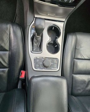 Jeep Grand Cherokee IV Terenowy Facelifting 2016 5.7 352KM 2019 Jeep Grand Cherokee Jeep Grand Cherokee 5.7 V8 HEMI 4WD Automatik Overland, zdjęcie 25