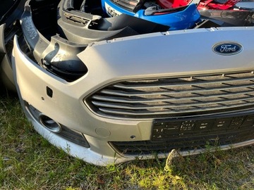 FORD S-MAX MK2 БАМПЕР С РЕШЕТКОЙ