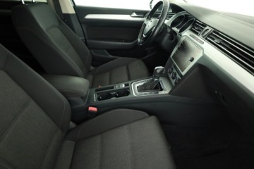 Volkswagen Passat B8 Limousine 2.0 TDI BlueMotion SCR 150KM 2019 VW Passat 2.0 TDI, Salon Polska, Automat, VAT 23%, zdjęcie 8