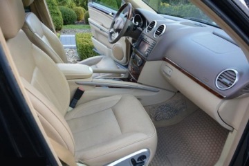 Mercedes Klasa GL X164 Off-roader Facelifting 350 BlueTEC 4MATIC 211KM 2012 Mercedes GL 350 BlueTEC 4Matic 7G-TRONIC 211KM 2012r 7 osobowy, zdjęcie 23