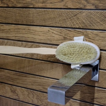 SZCZOTKA DO MYCIA PLECÓW KĄPIELI DŁUGA DREWNIANA R