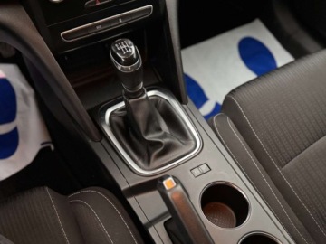 Renault Megane IV Hatchback 5d 1.2 Energy TCe 100KM 2017 Renault Megane Polski salon Bezwypadkowy Niski przebieg 1.2 Benzyna, zdjęcie 18